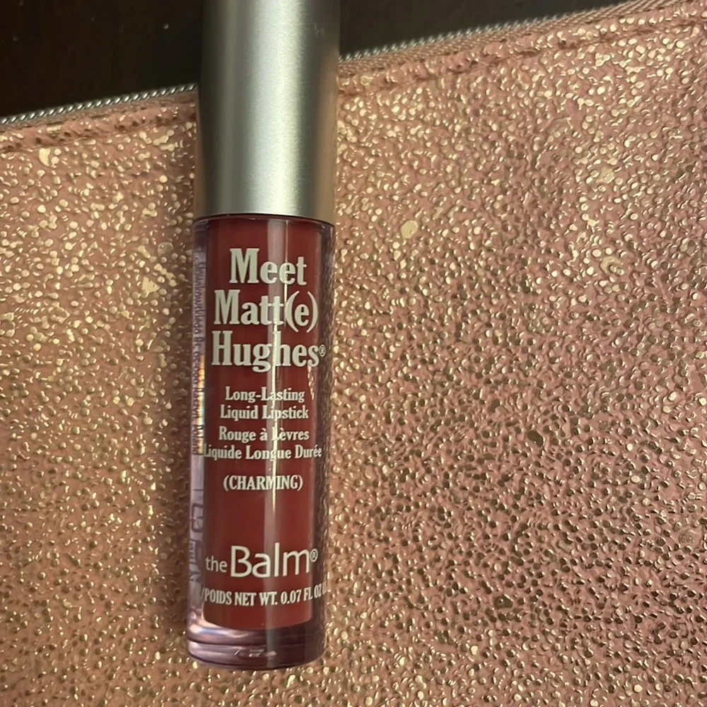 Ipsy make up bag with samples